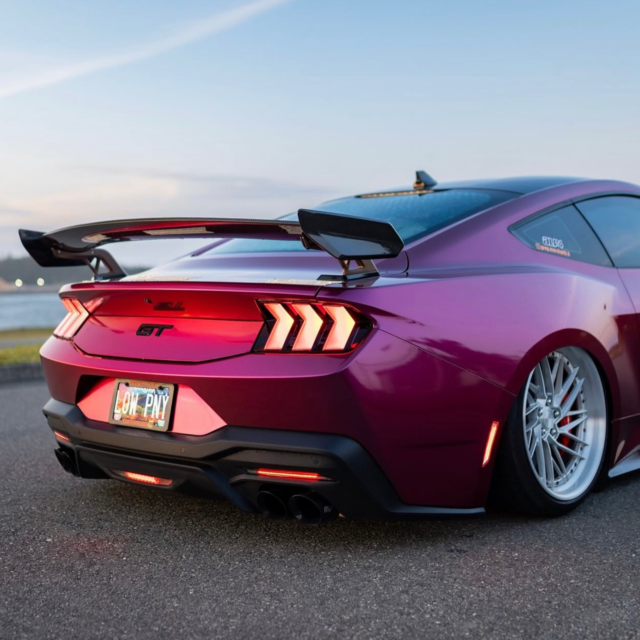 AAD PERFORMANCE GTC-200 CARBON FIBER ADJUSTABLE REAR WING - FORD MUSTANG (2024+)