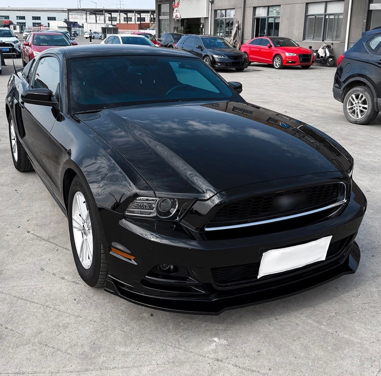 SPEEDFORM GLOSS BLACK FRONT BUMPER SPLITTER LIP SPOILER - FORD MUSTANG (2013–2014)