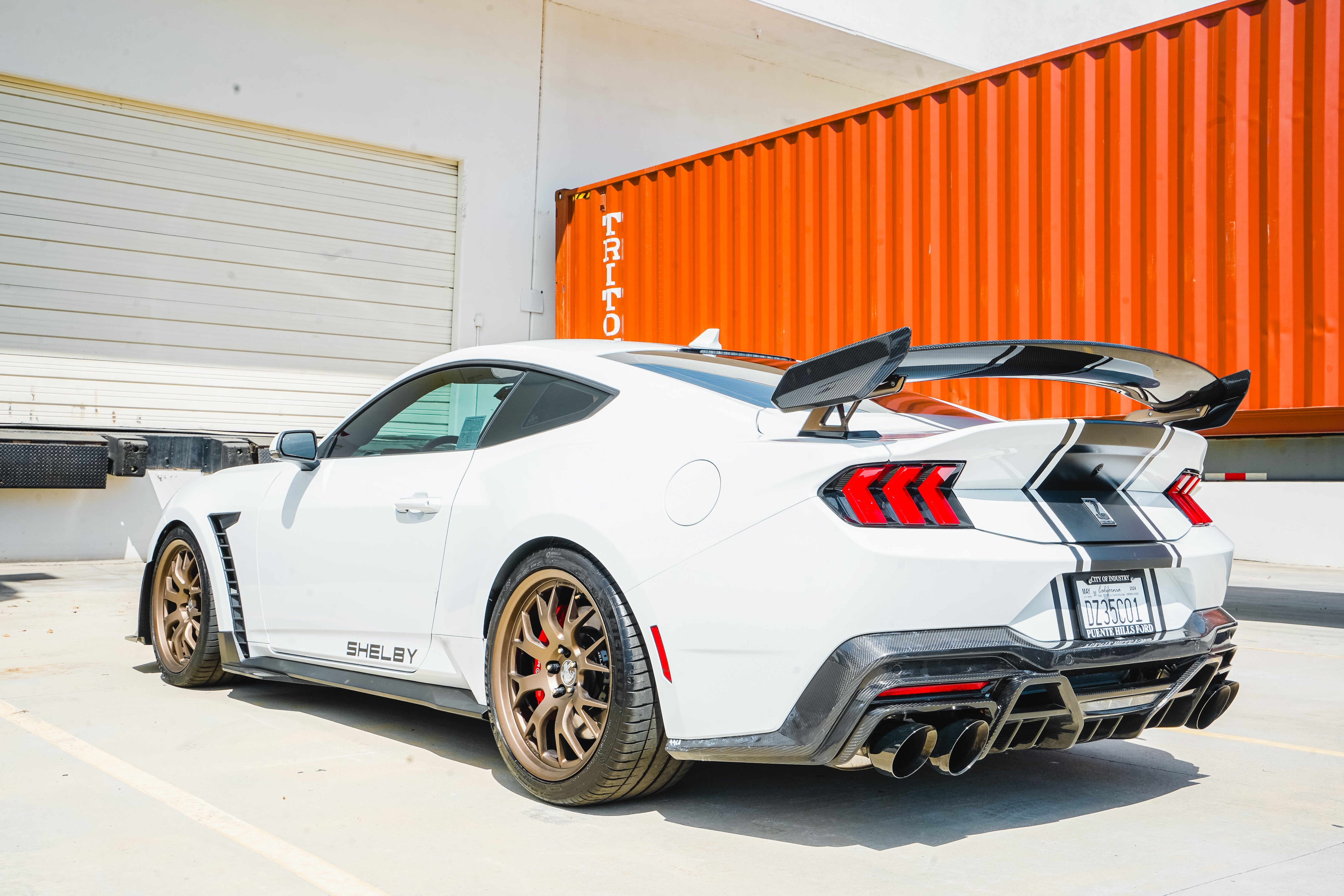 SUPER SNAKE STYLE GLOSS BLACK REAR SPOILER - FORD MUSTANG (2024+)