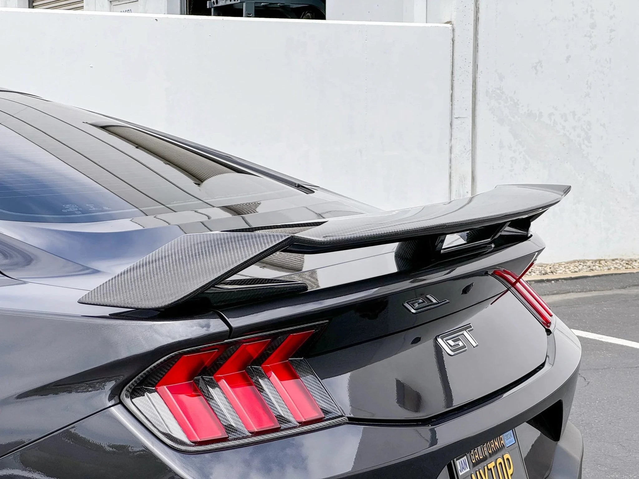 AAD PERFORMANCE GTG STYLE CARBON FIBER TRUNK SPOILER W/ WICKERBILL - FORD MUSTANG (2024+)