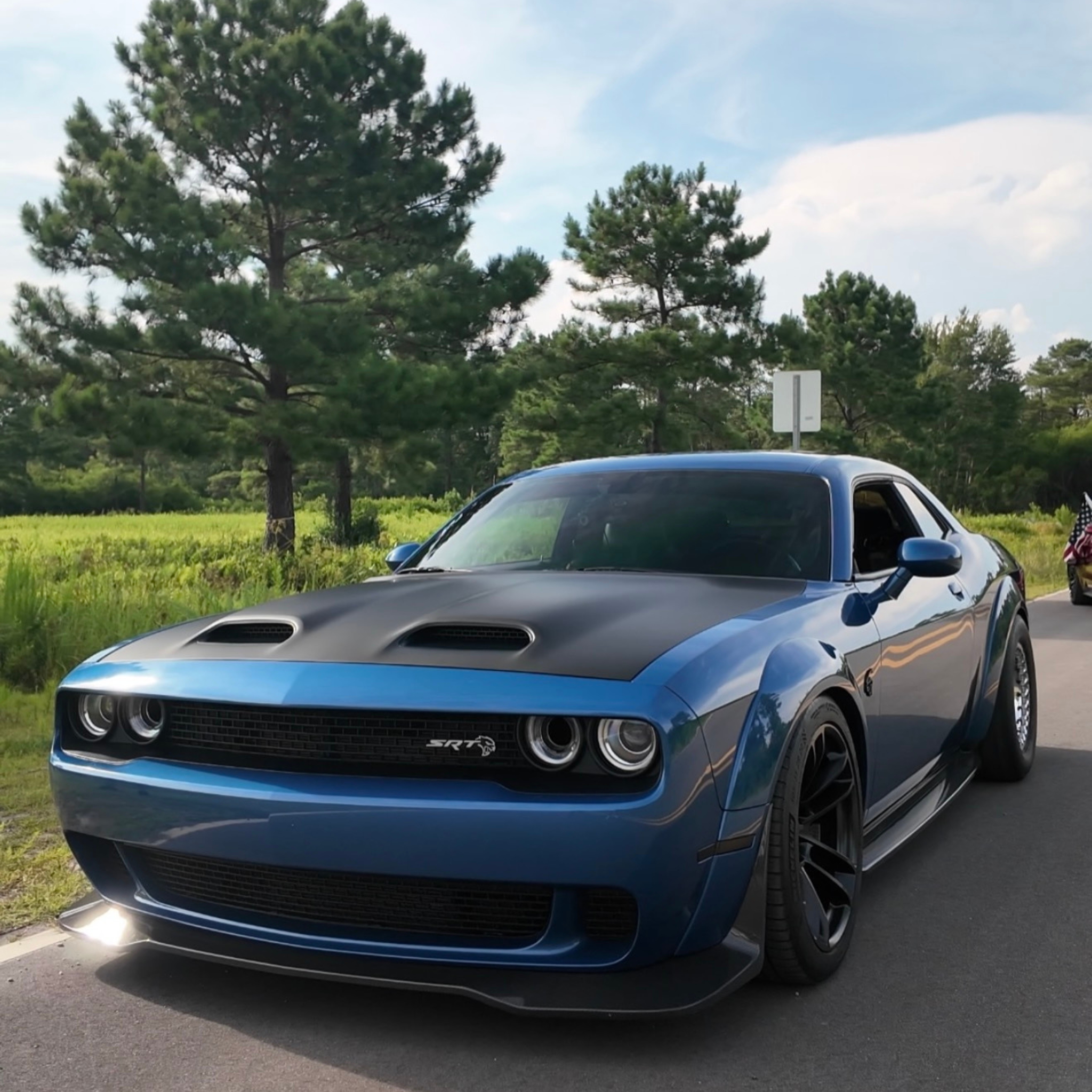 REDEYE STYLE VENTED HOOD WITH BEZELS - DODGE CHALLENGER (2008–2023)