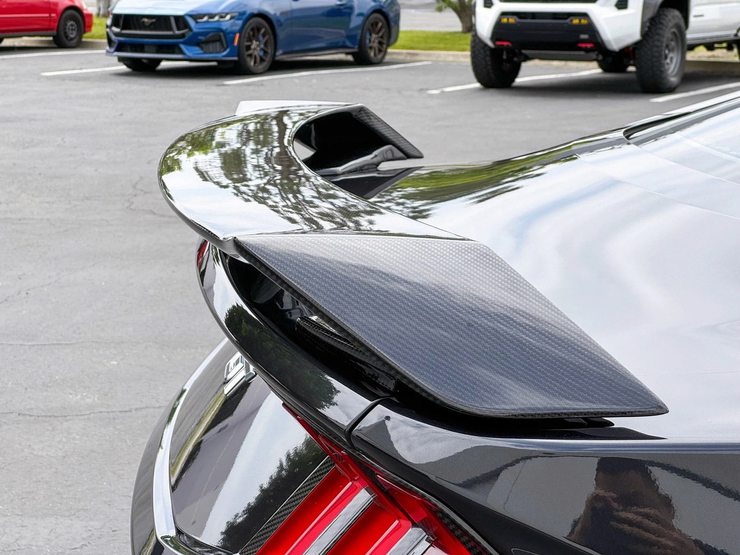 AAD PERFORMANCE GTG STYLE CARBON FIBER TRUNK SPOILER W/ WICKERBILL - FORD MUSTANG (2024+)