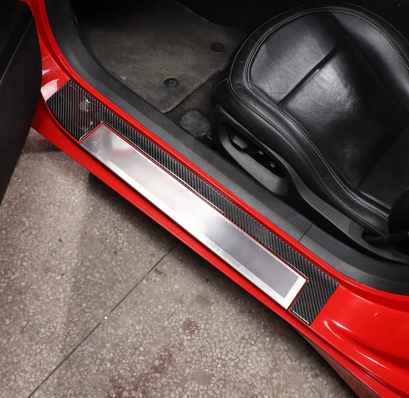 CARBON FIBER INNER DOOR SILL TRIM - CHEVROLET CORVETTE C7 (2014–2019)