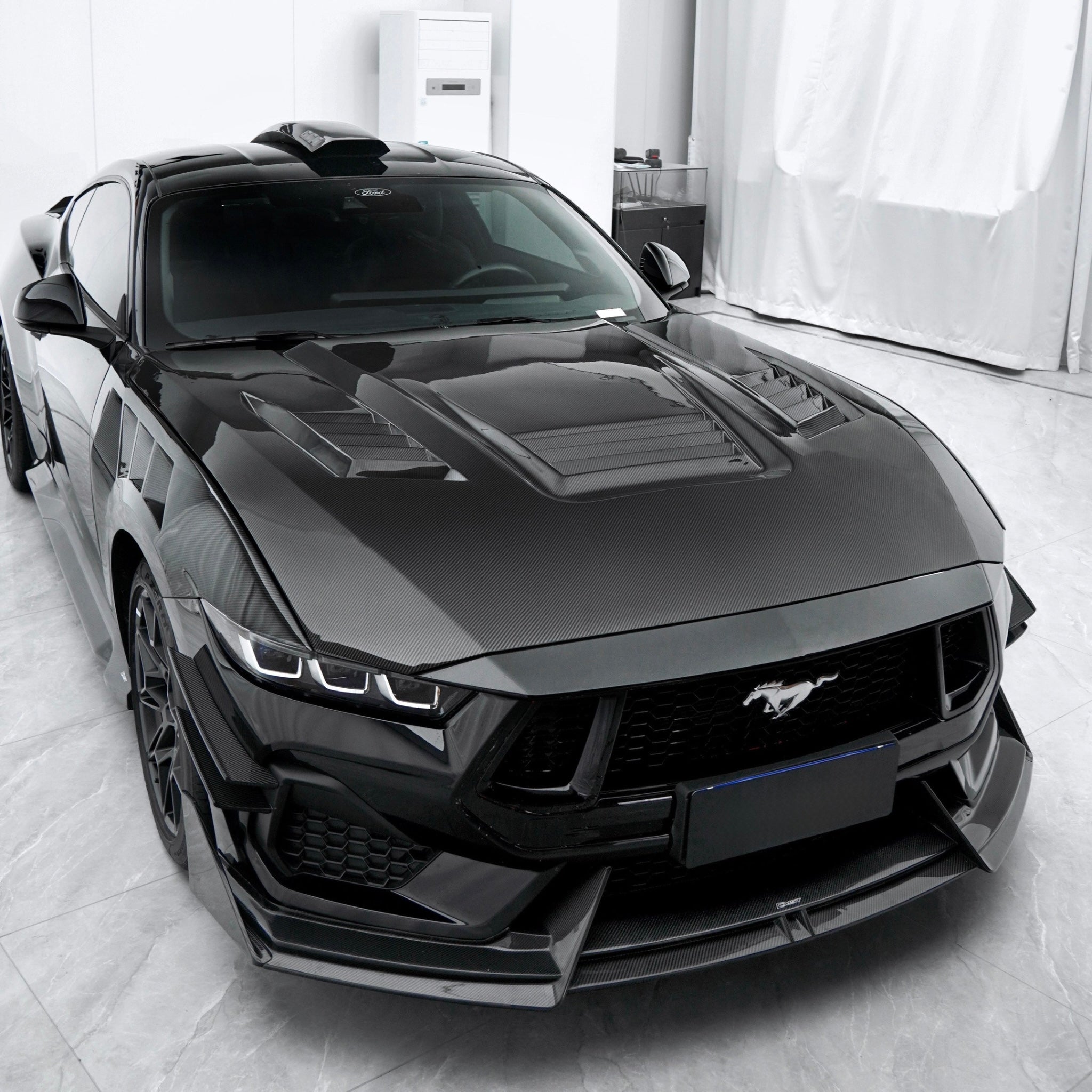 CARBON FIBER FRONT BUMPER LIP - FORD MUSTANG ECOBOOST / GT (2024–2025)