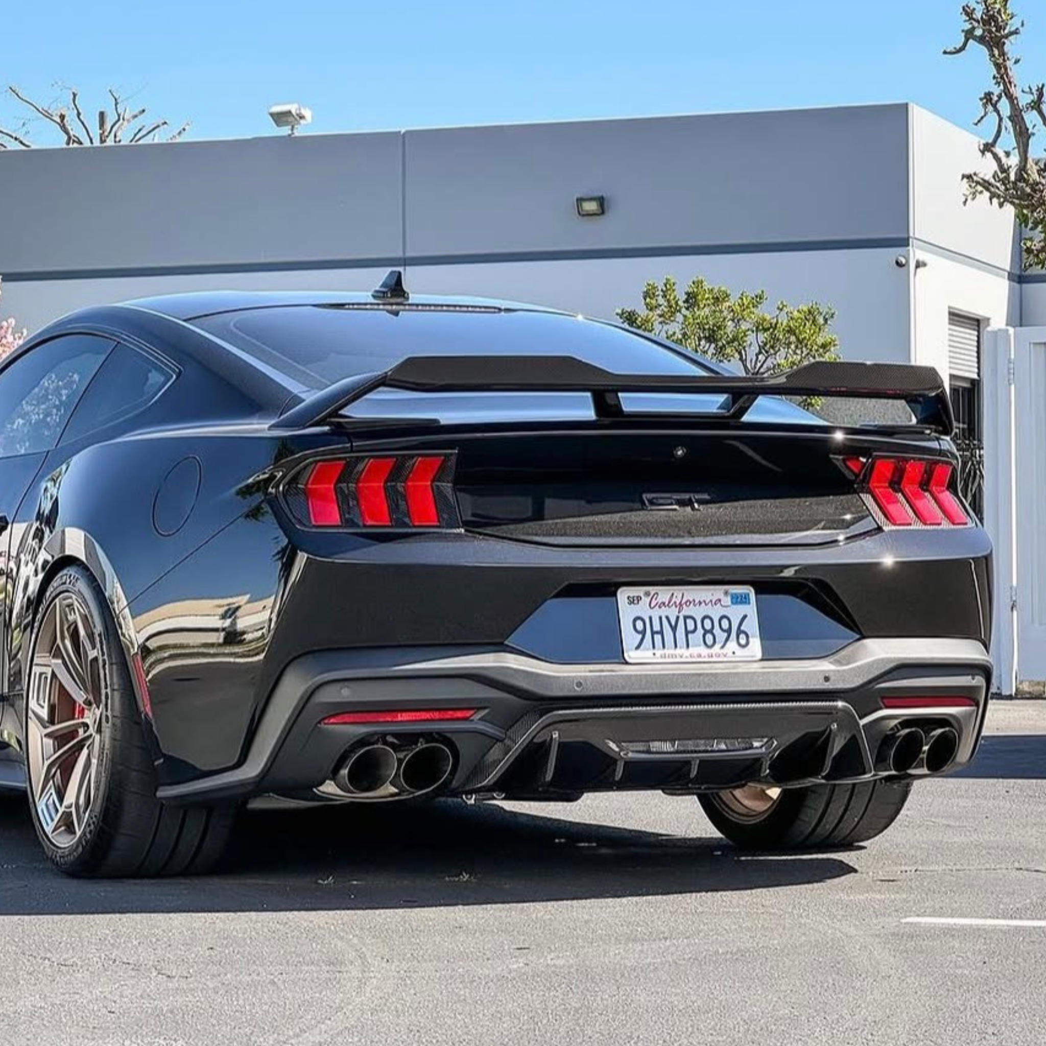 COMPETITION STYLE REAR BUMPER DIFFUSER - FORD MUSTANG (2024+)