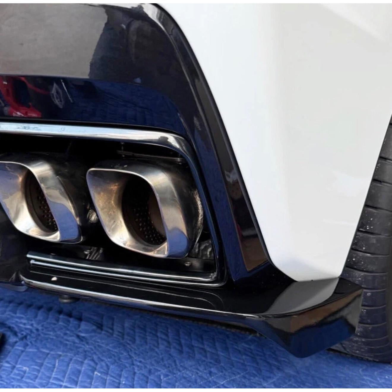 Chevrolet Corvette C8 Gloss Black Rear Corner Splitters