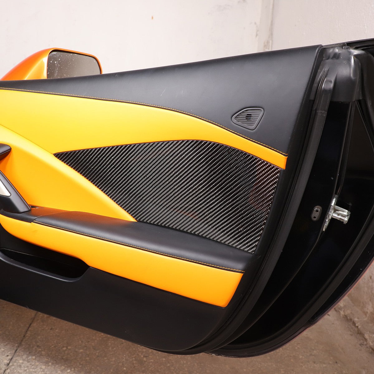 CARBON FIBER INTERIOR DOOR PANEL FRAME TRIM - CHEVROLET CORVETTE C7 (2014–2019)