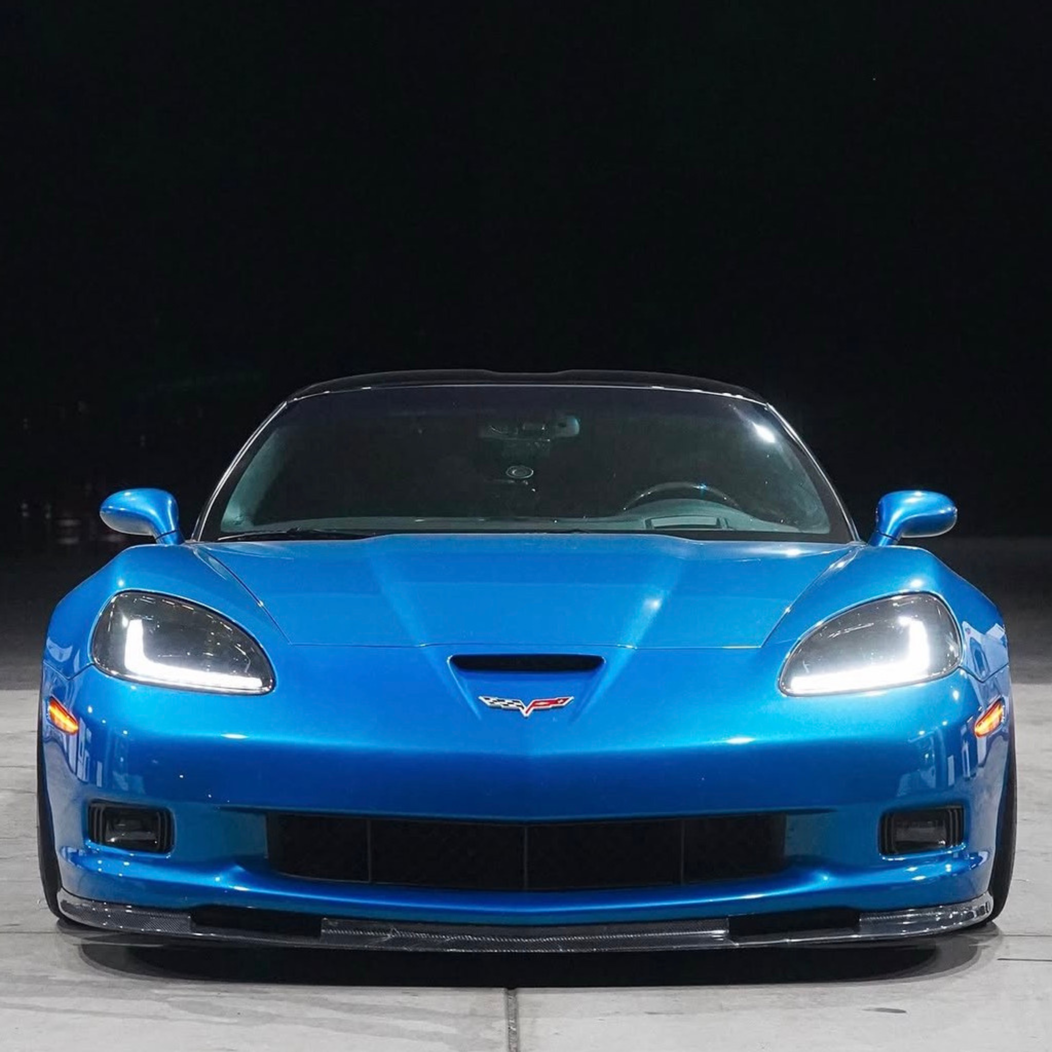 ZR1 STYLE CARBON FIBER FRONT BUMPER LIP SPLITTER - CORVETTE C6 Z06 / GRAND SPORT (2005–2013)