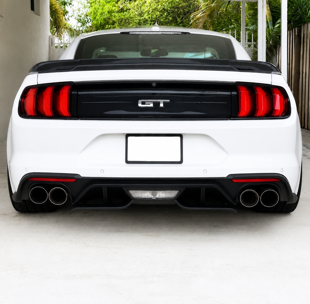 PERFORMANCE STYLE REAR DIFFUSER ADD-ON KIT - FORD MUSTANG GT (2018–2023)