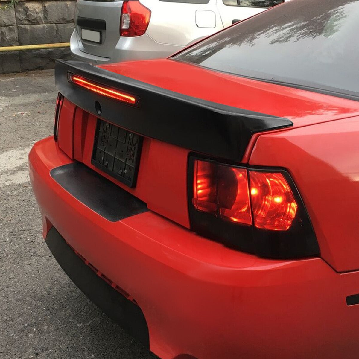 SK RACING STYLE REAR UPPER TRUNK WING SPOILER - FORD MUSTANG (1999–2004)